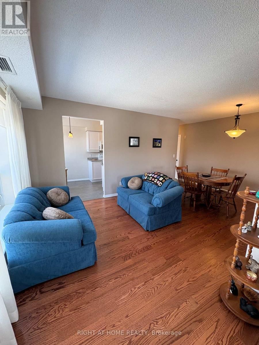 412 - 94 DEAN AVENUE Image 38