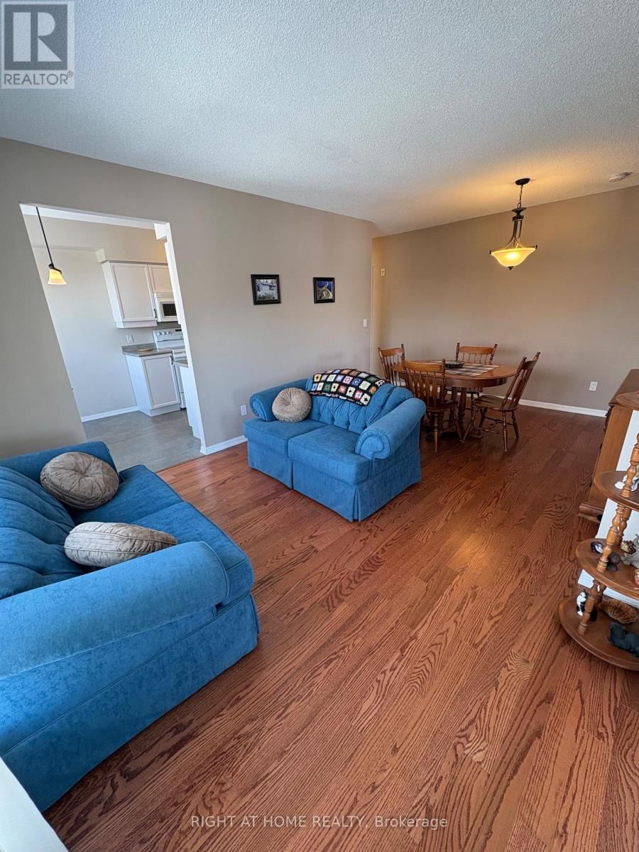 412 - 94 DEAN AVENUE Image 39