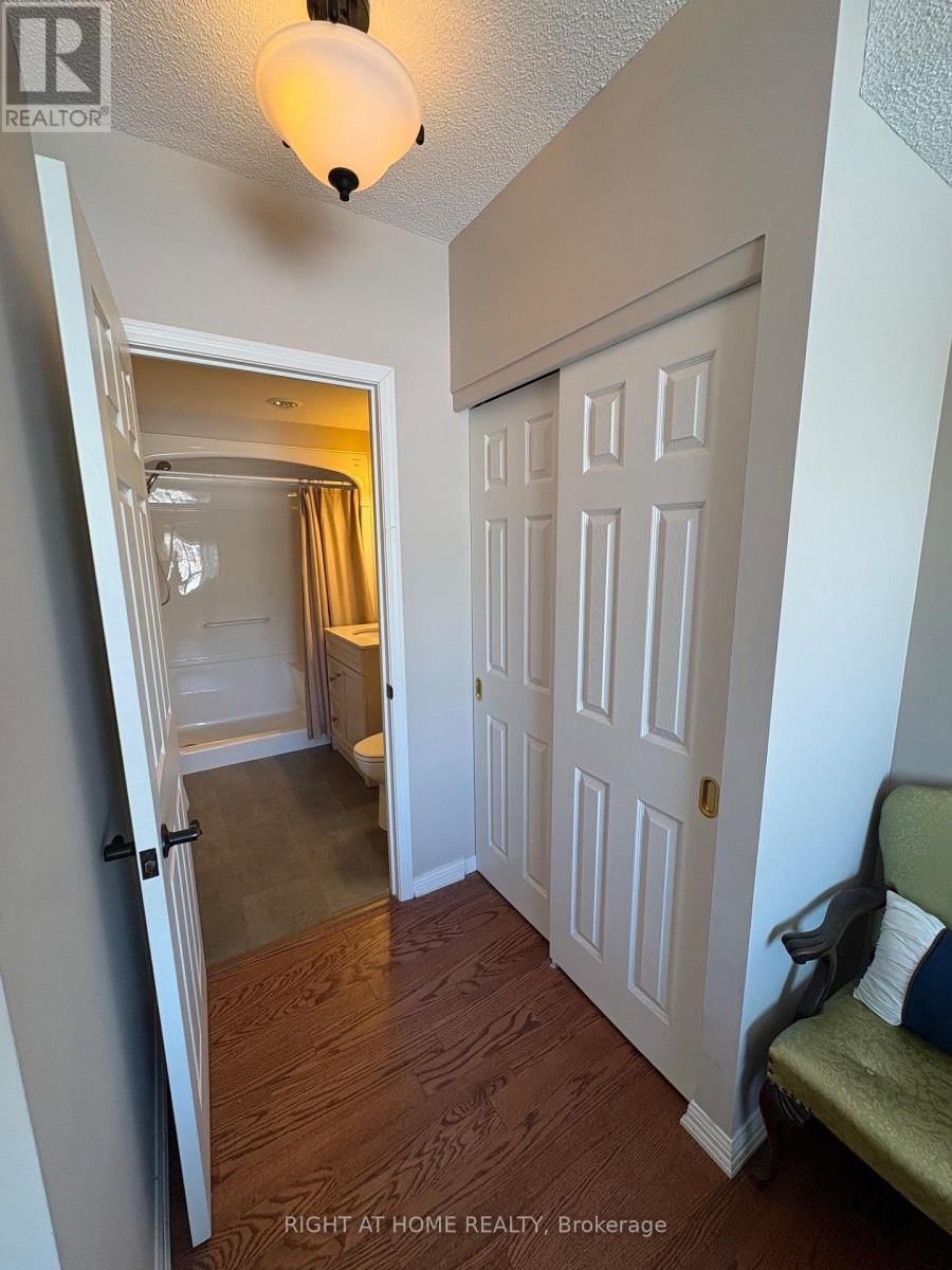 412 - 94 DEAN AVENUE Image 44