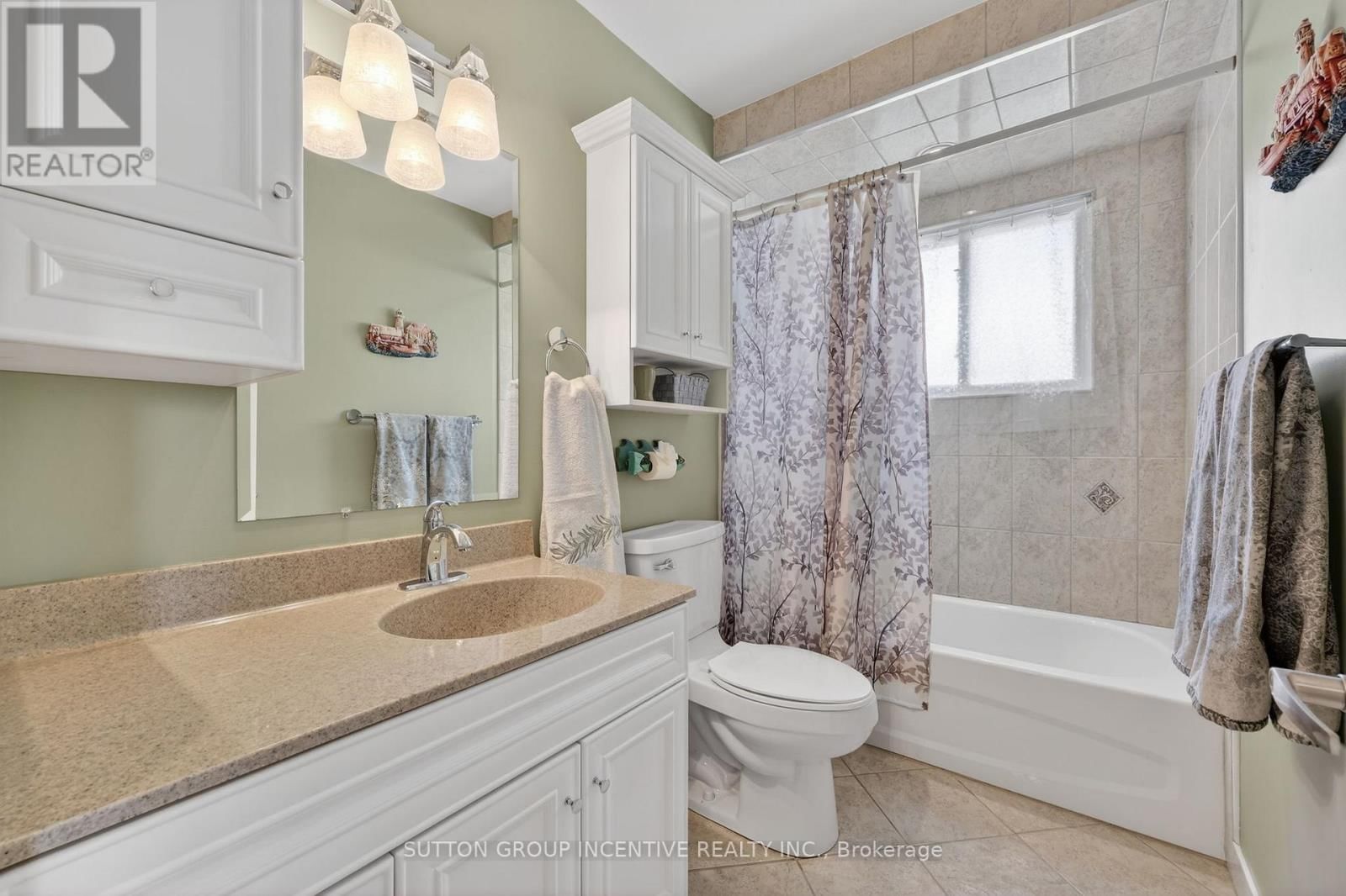 230 EDGEHILL DRIVE Image 18