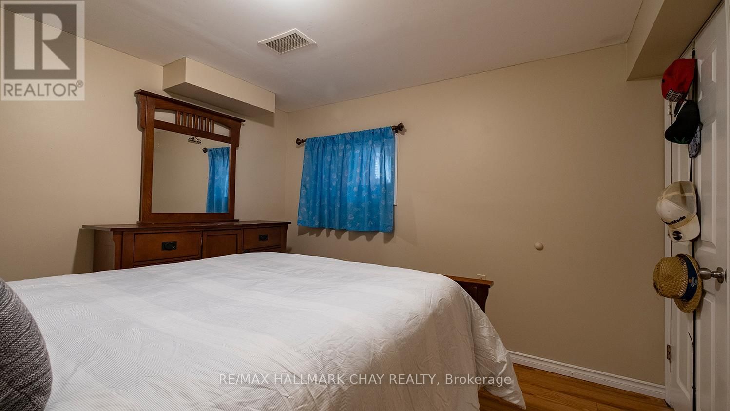 139 WAWINET STREET Image 28