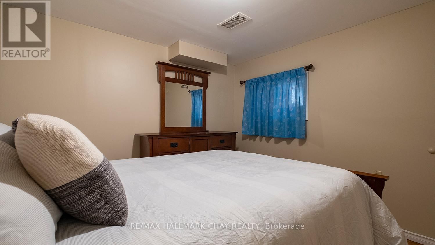 139 WAWINET STREET Image 29