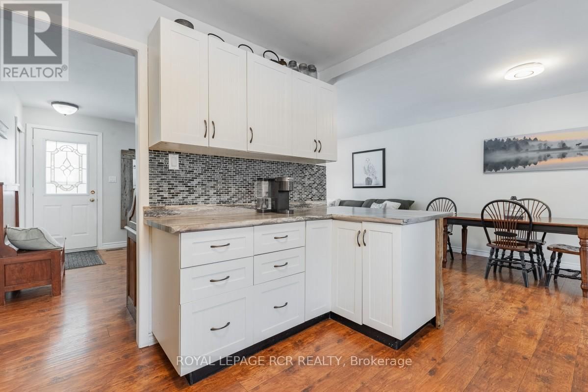 2872 SUNSET DRIVE Image 12