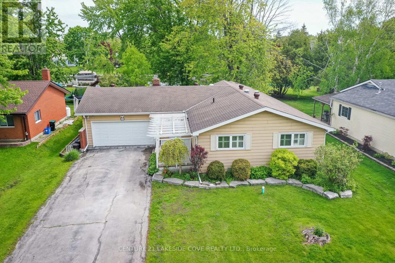 9 PINETREE COURT Image 37