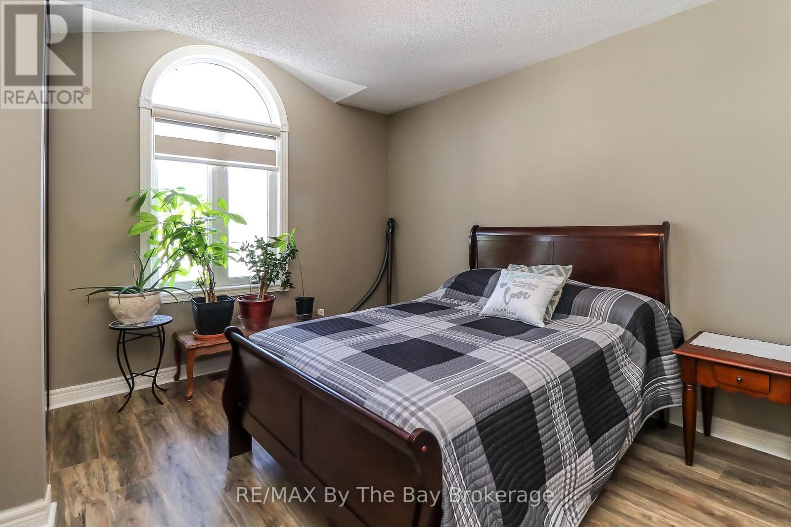 437 RAMBLEWOOD DRIVE Image 30