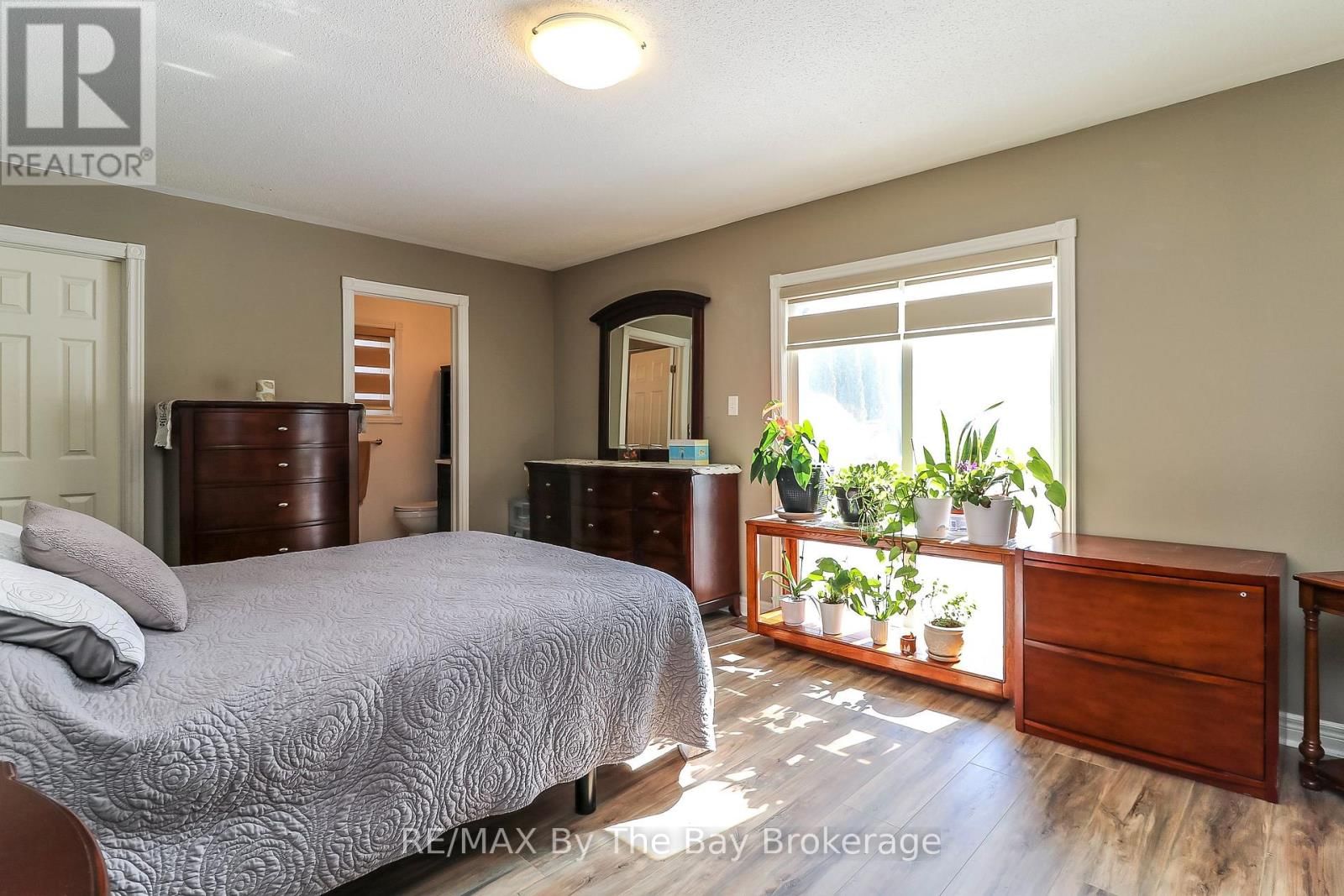 437 RAMBLEWOOD DRIVE Image 6