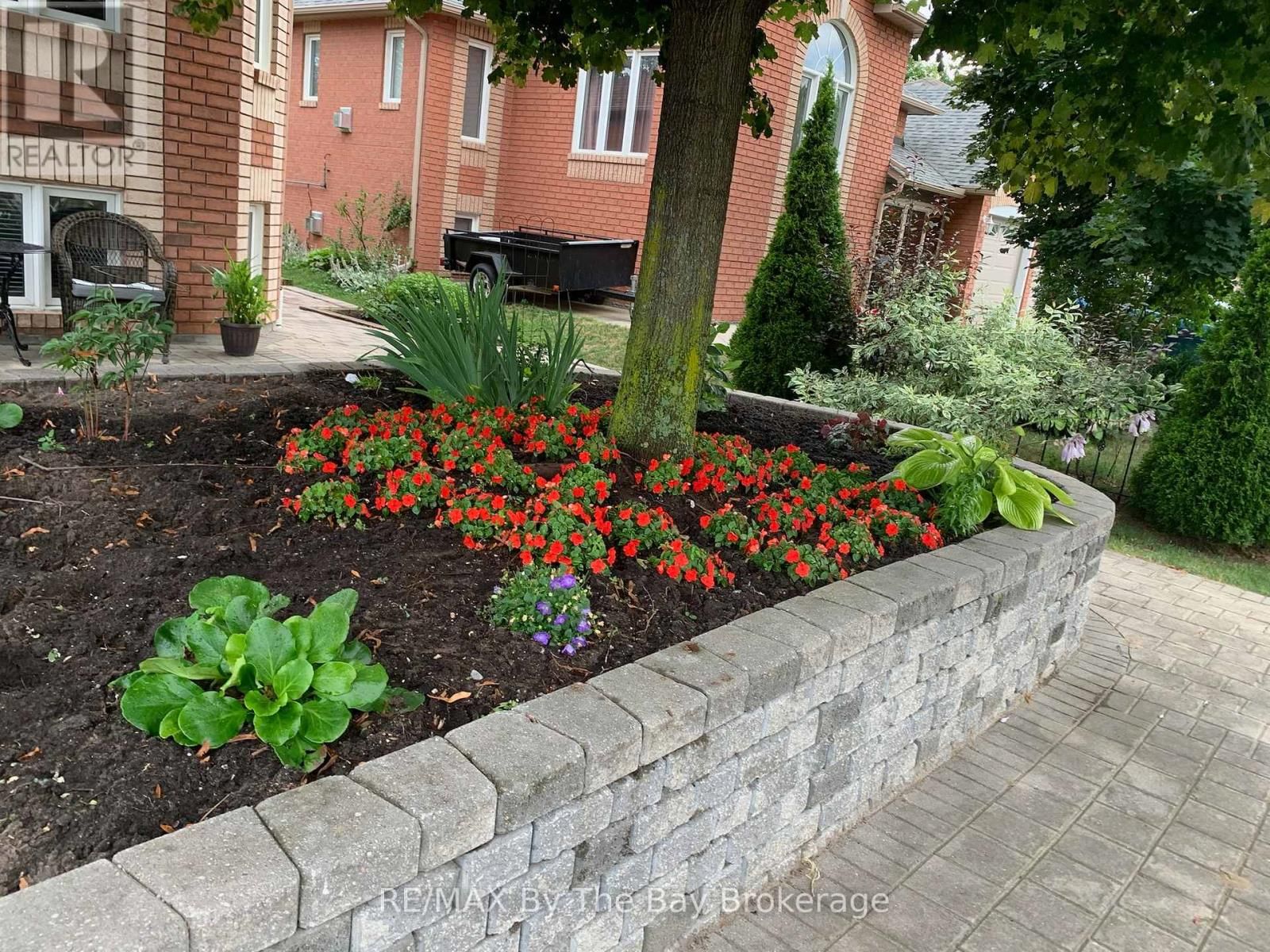 437 RAMBLEWOOD DRIVE Image 8