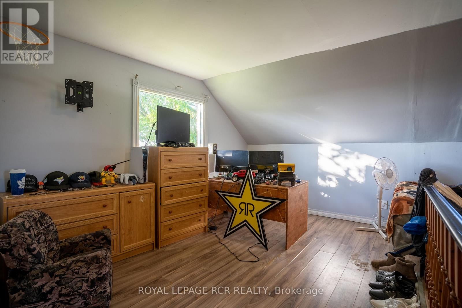 2606 CROSSLAND ROAD Image 27