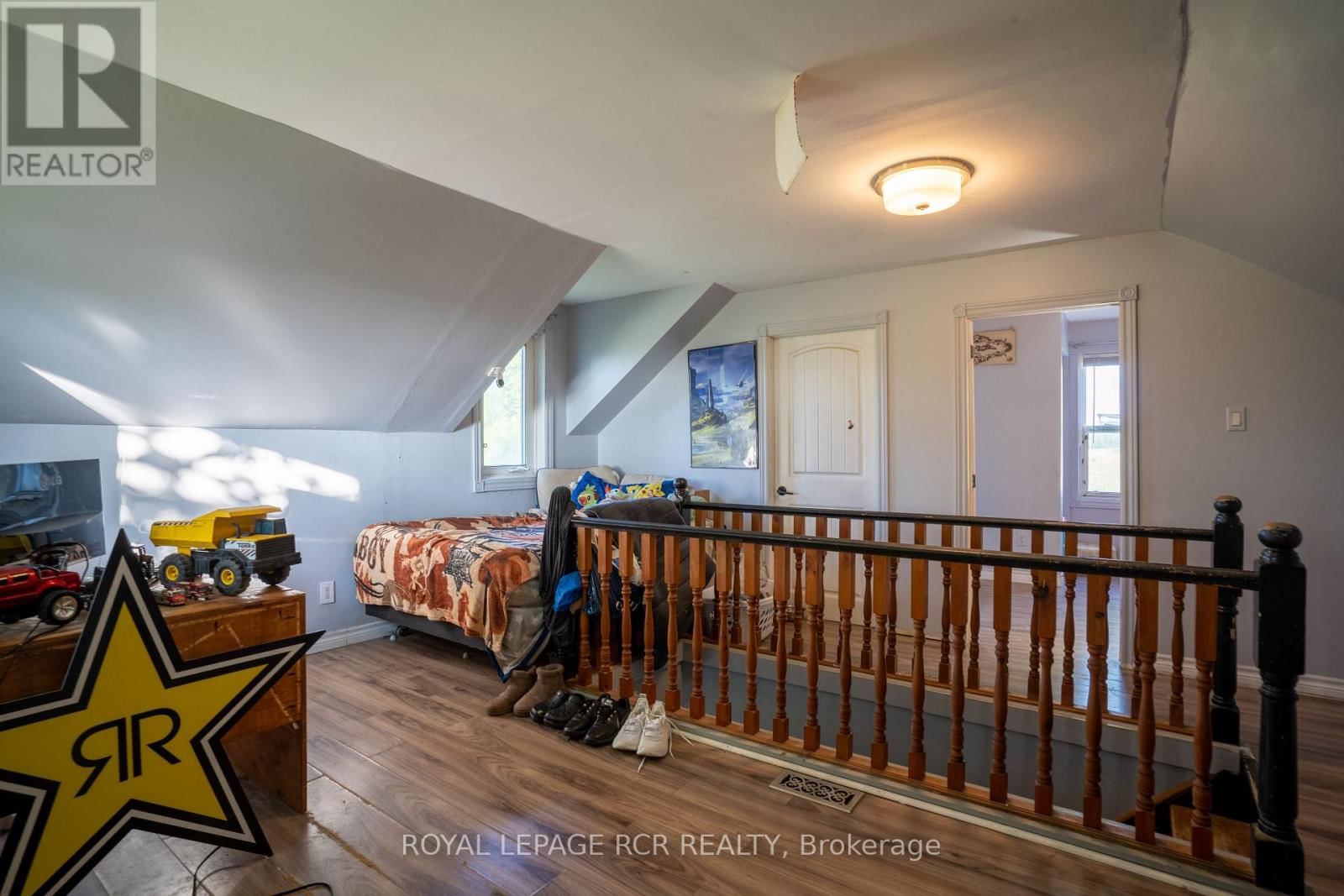 2606 CROSSLAND ROAD Image 28