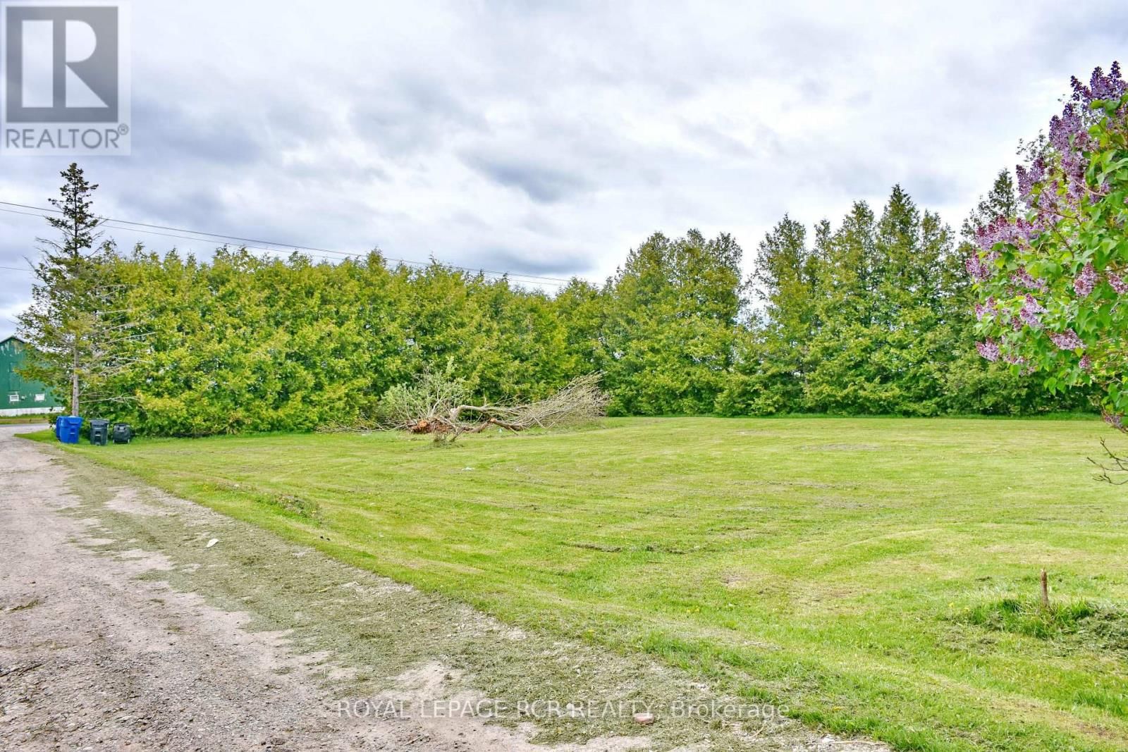 2606 CROSSLAND ROAD Image 31