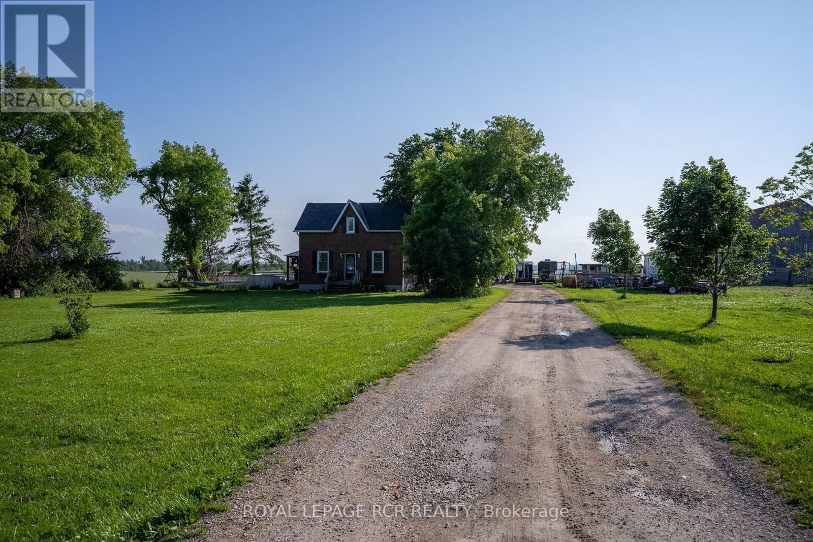 2606 CROSSLAND ROAD Image 8