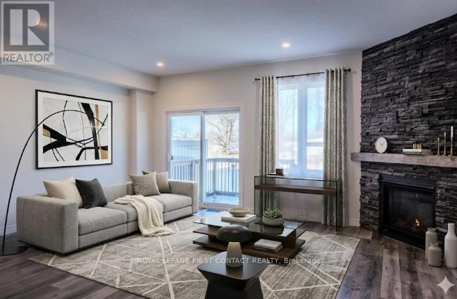 144 MEMORIAL AVENUE Image 11