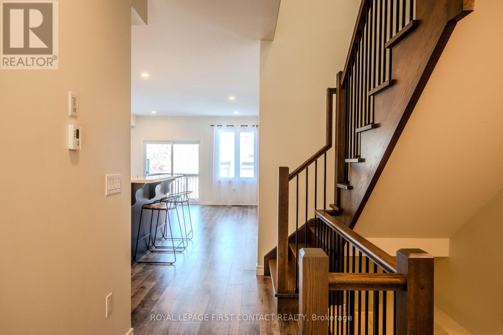 144 MEMORIAL AVENUE Image 3