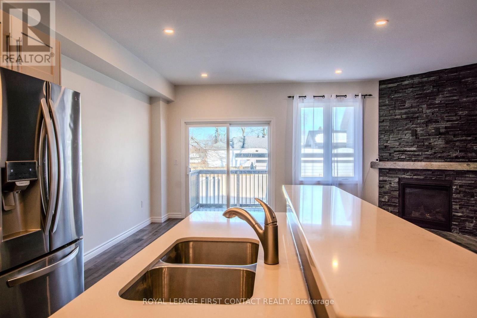 144 MEMORIAL AVENUE Image 7