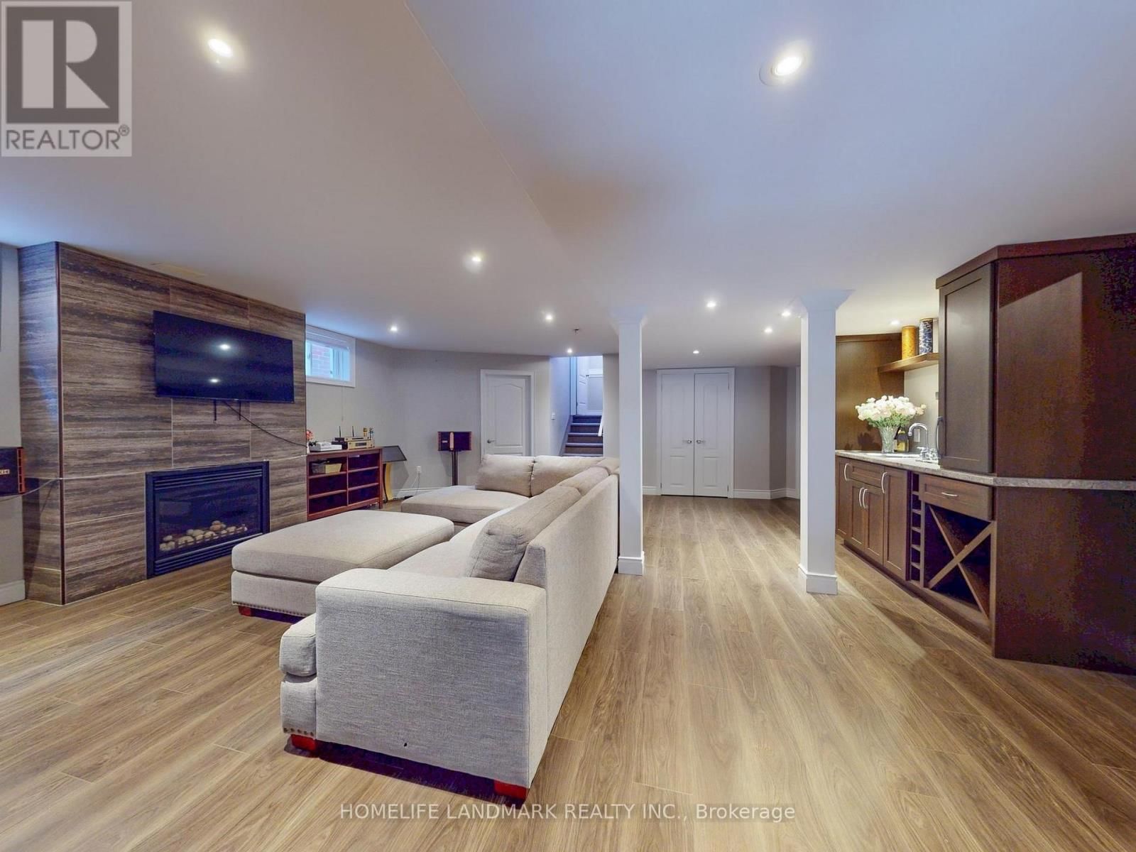 73 GRAIHAWK DRIVE Image 36