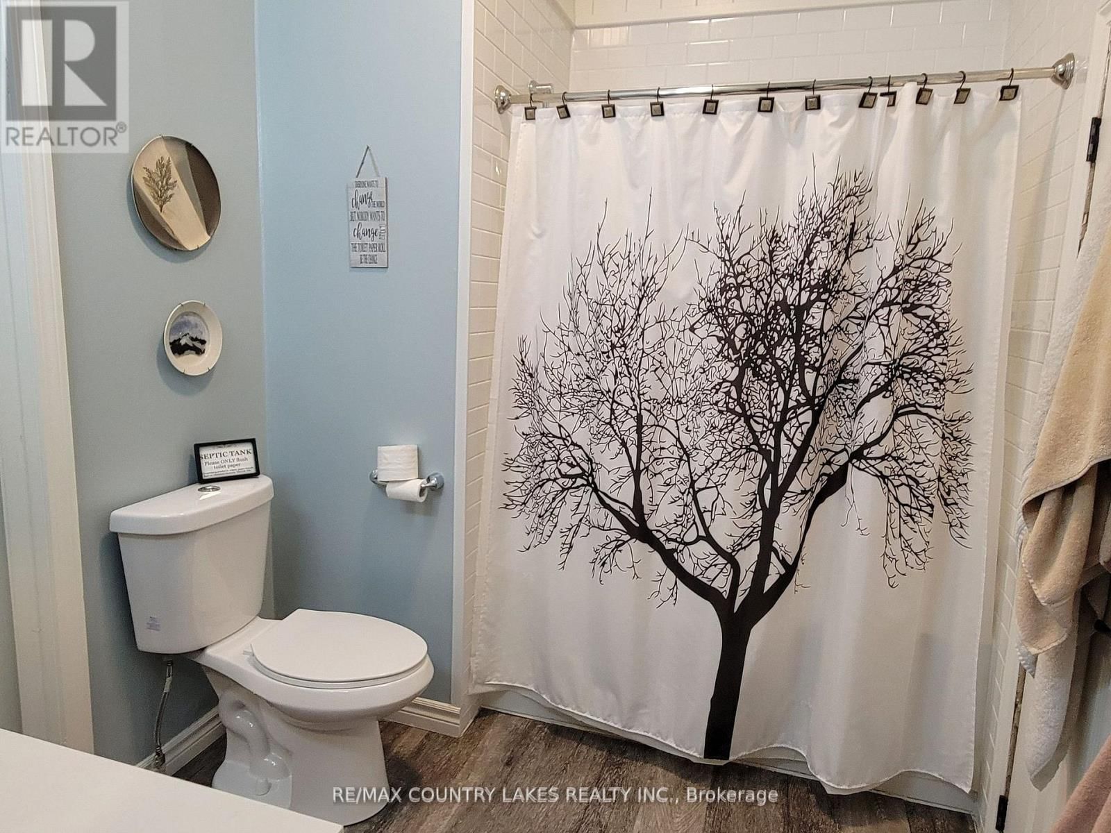 2481 LAKESHORE DRIVE Image 17