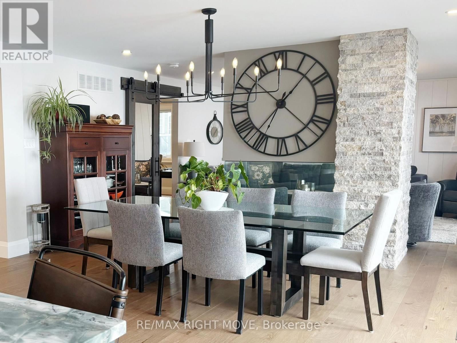 1189 WOODLAND DRIVE Image 12