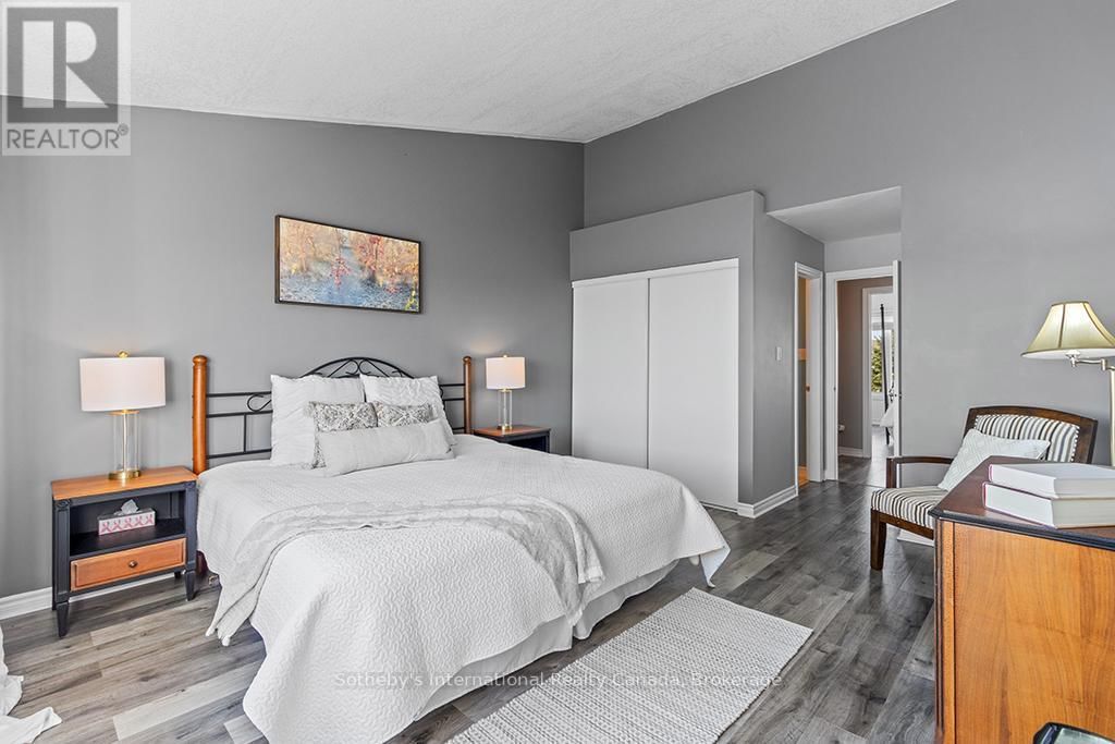 61 CRANBERRY SURF Image 16