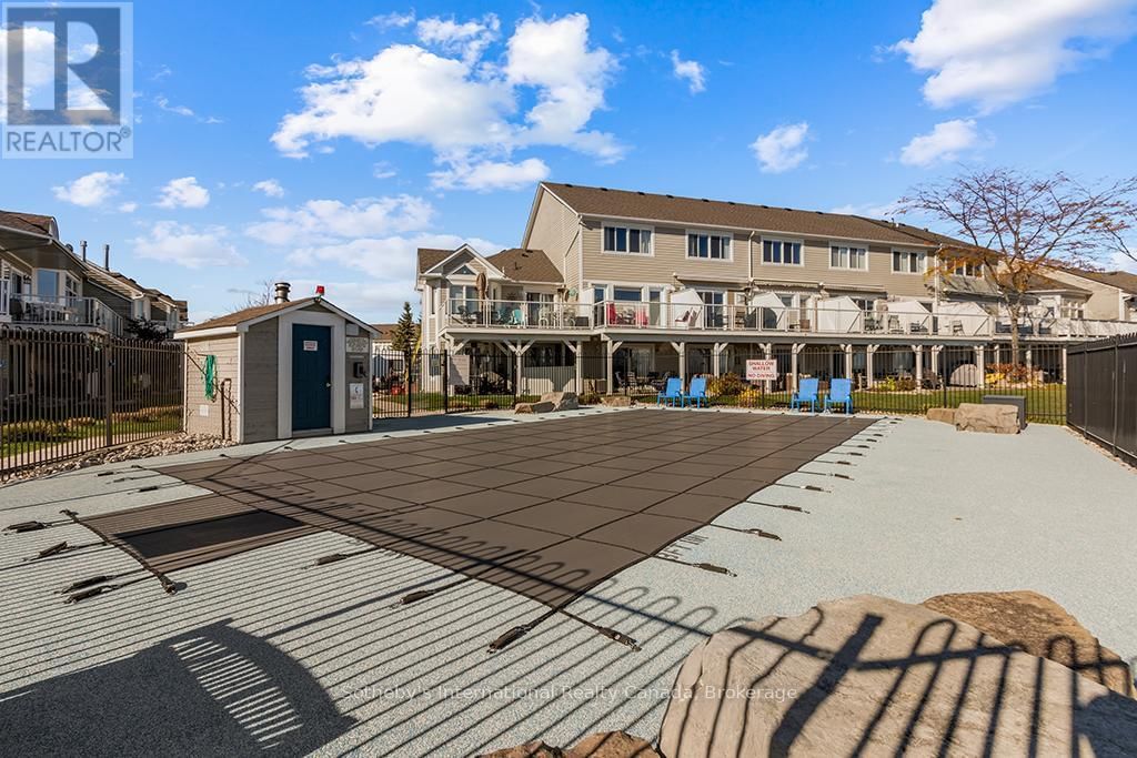 61 CRANBERRY SURF Image 32