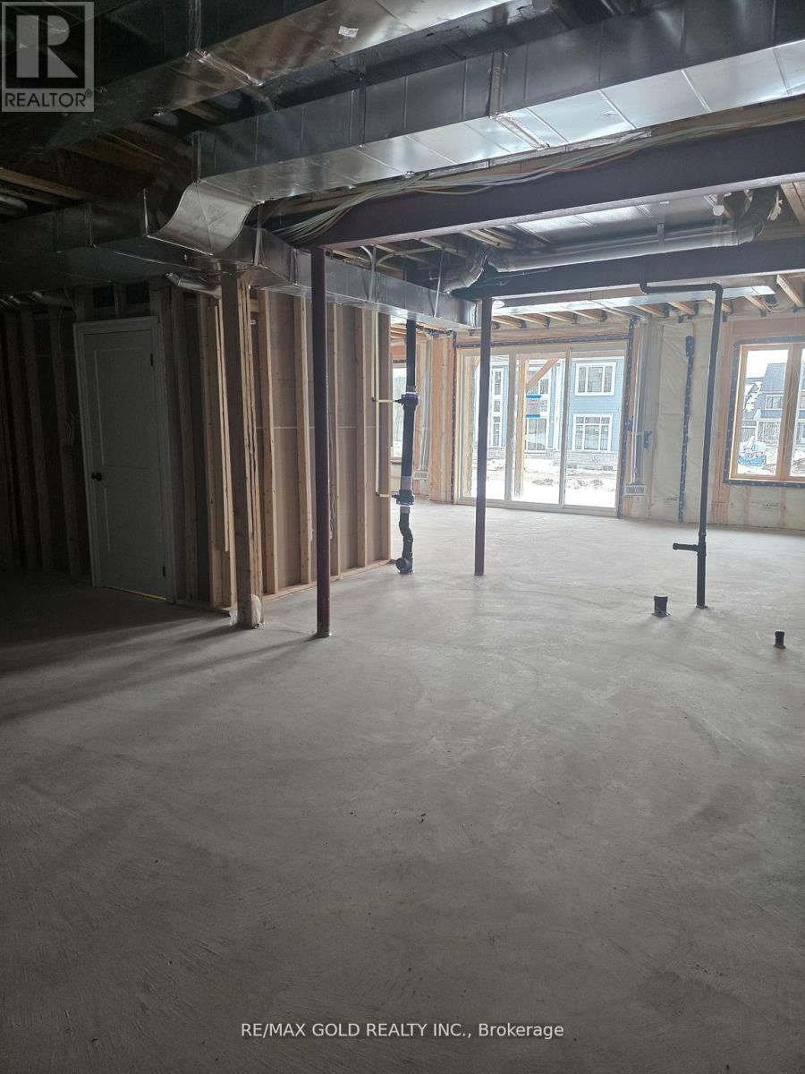 8 VINNICOMBE DRIVE Image 29