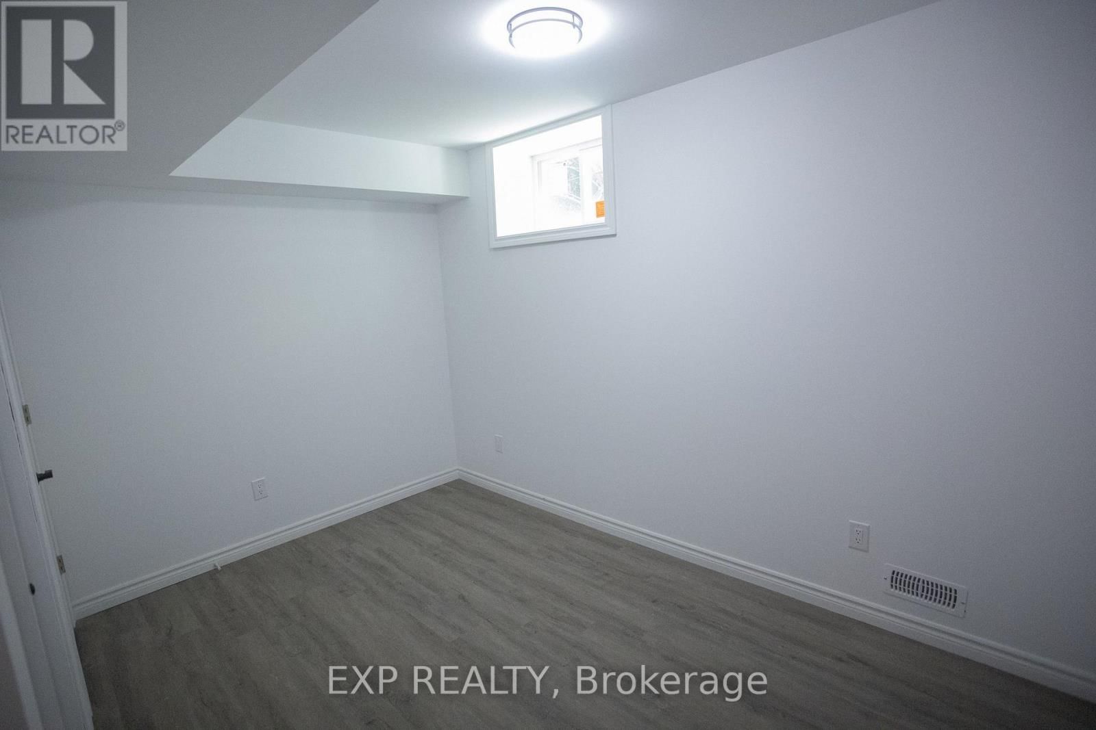 Unit C - 277 GROVE STREET EAST Image 13