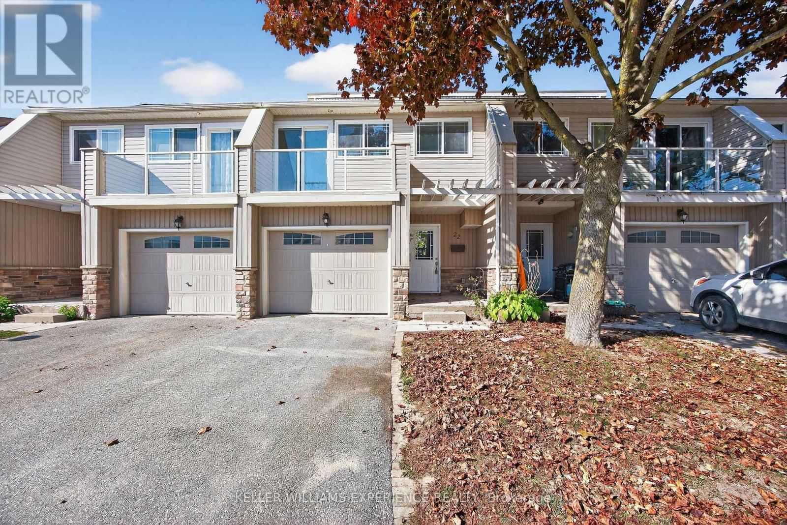 #22 - 12 LANKIN BOULEVARD Image 1