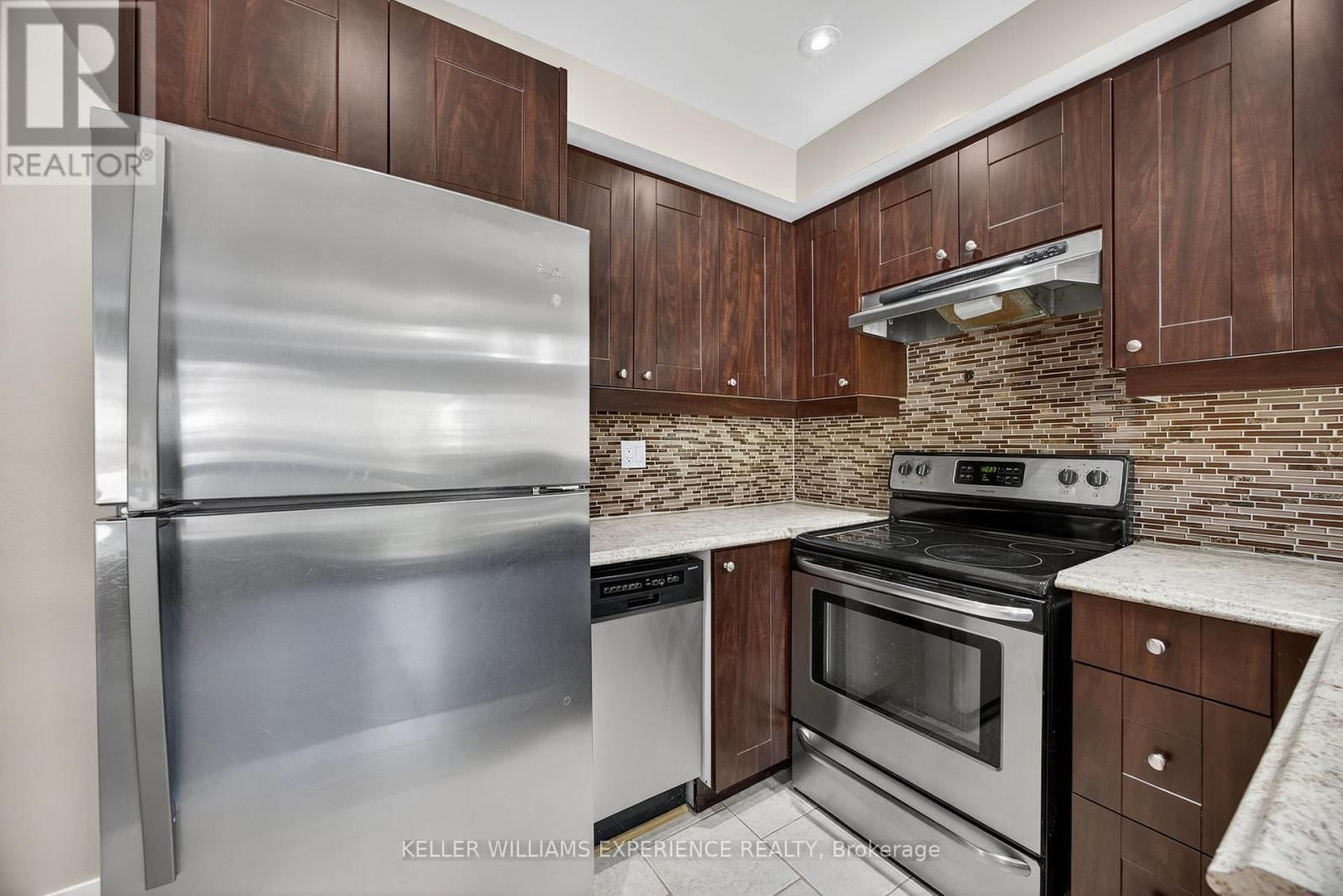 #22 - 12 LANKIN BOULEVARD Image 13