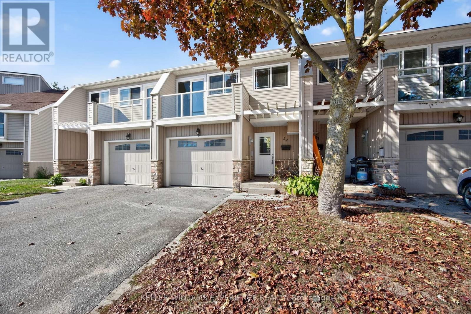 #22 - 12 LANKIN BOULEVARD Image 2