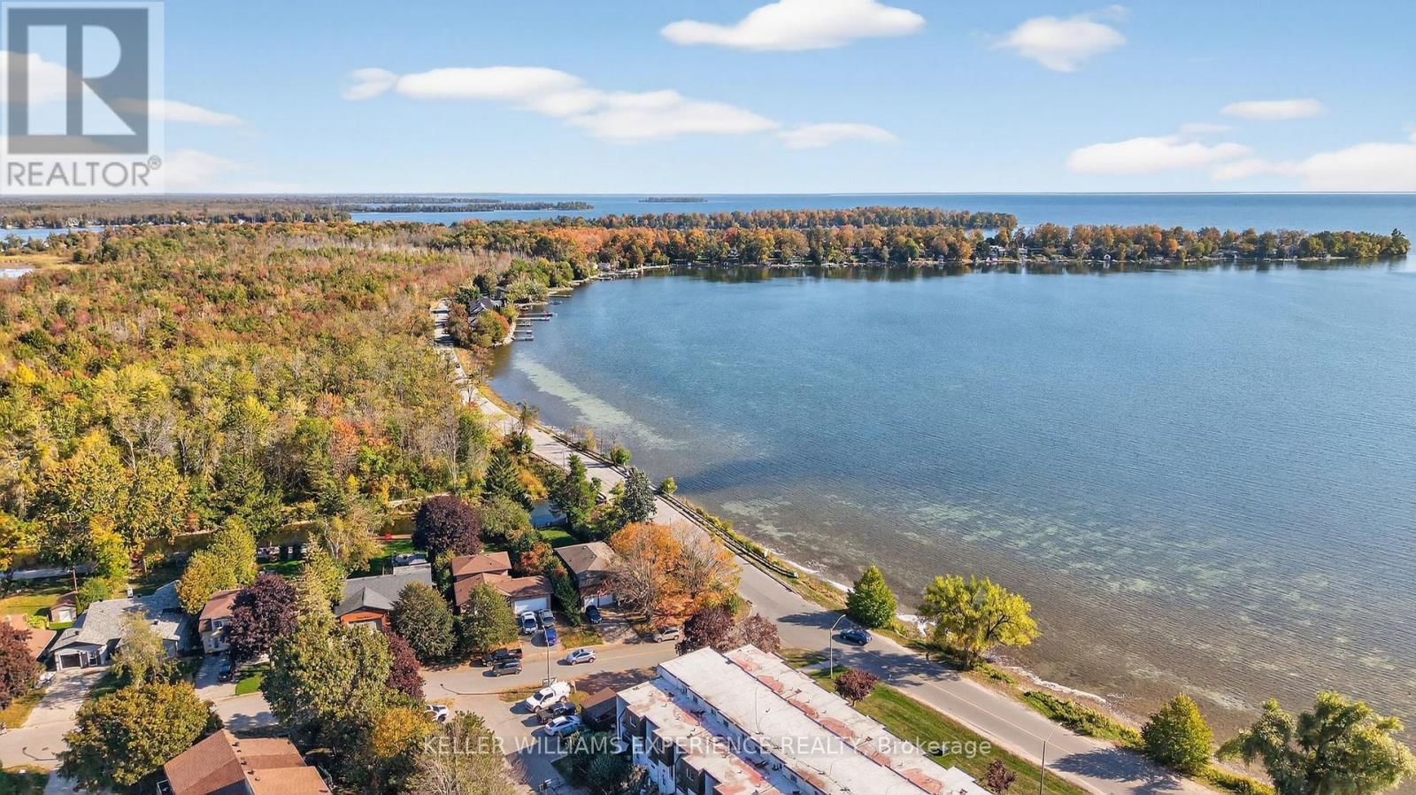 #22 - 12 LANKIN BOULEVARD Image 44