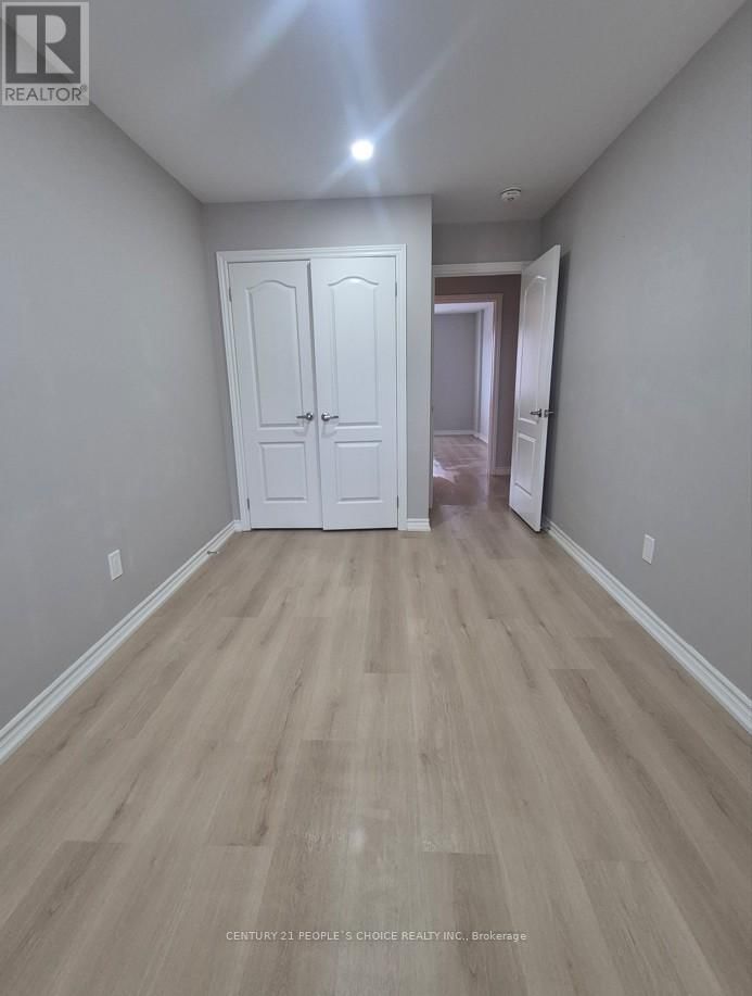 5 GREGORY AVENUE Image 28