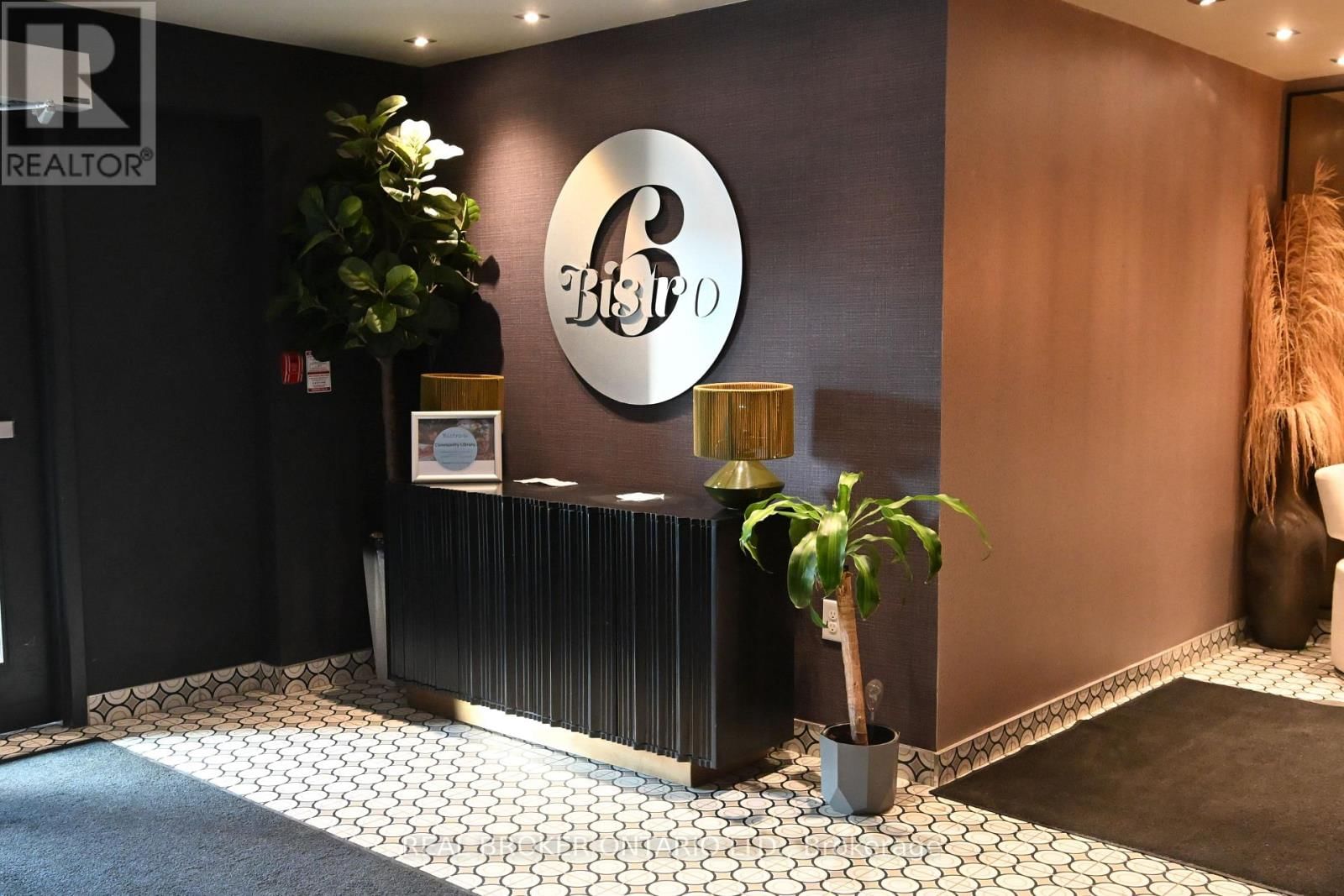 204 - 4 SPICE WAY Image 11