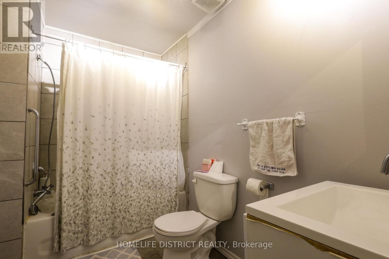 3391 MUSKOKA STREET Image 15