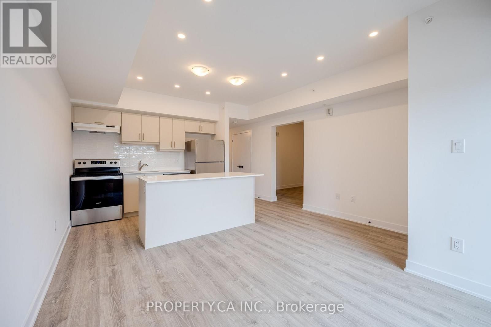 210 - 8 CULINARY LANE WEST Image 11