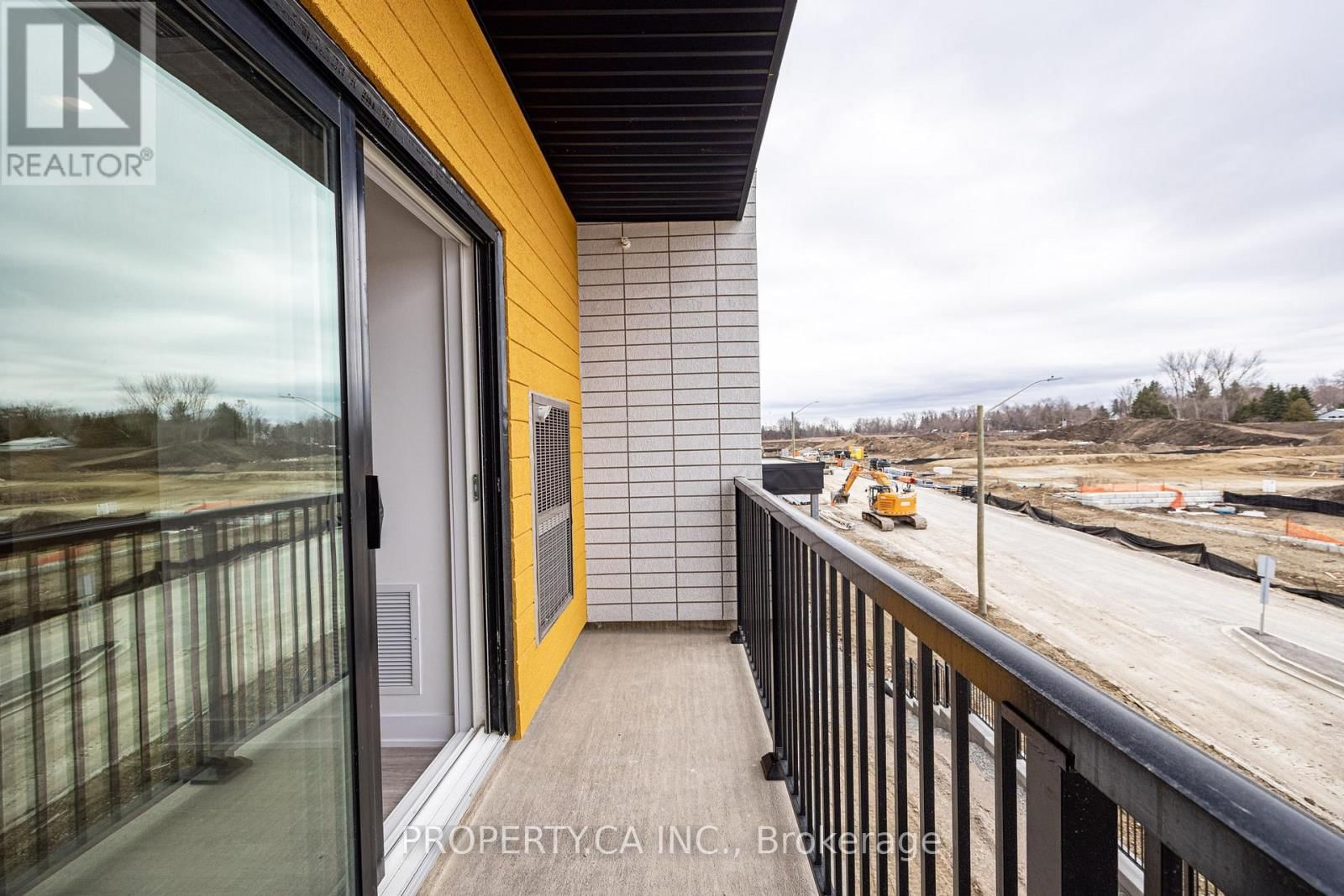 210 - 8 CULINARY LANE WEST Image 17