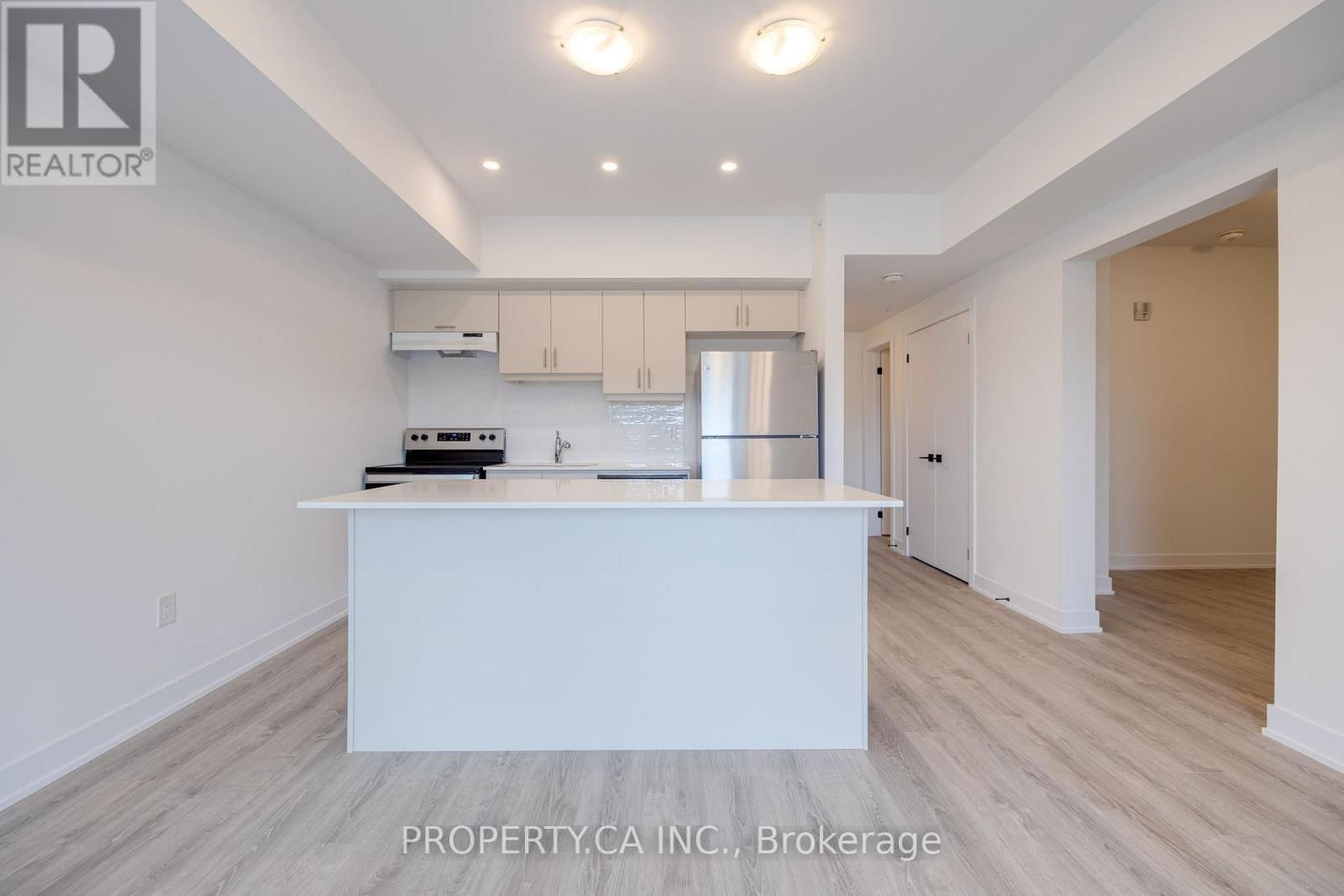 210 - 8 CULINARY LANE WEST Image 5