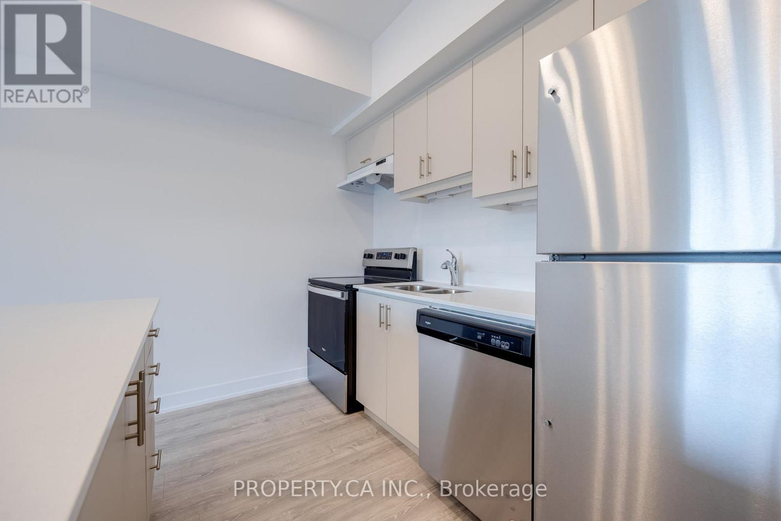 210 - 8 CULINARY LANE WEST Image 7