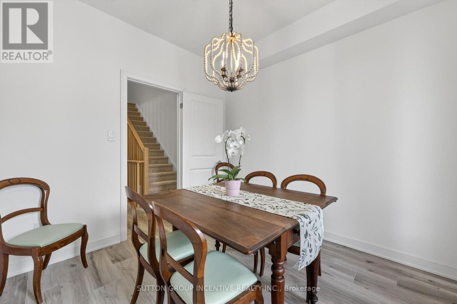 46 SPRY LANE Image 16