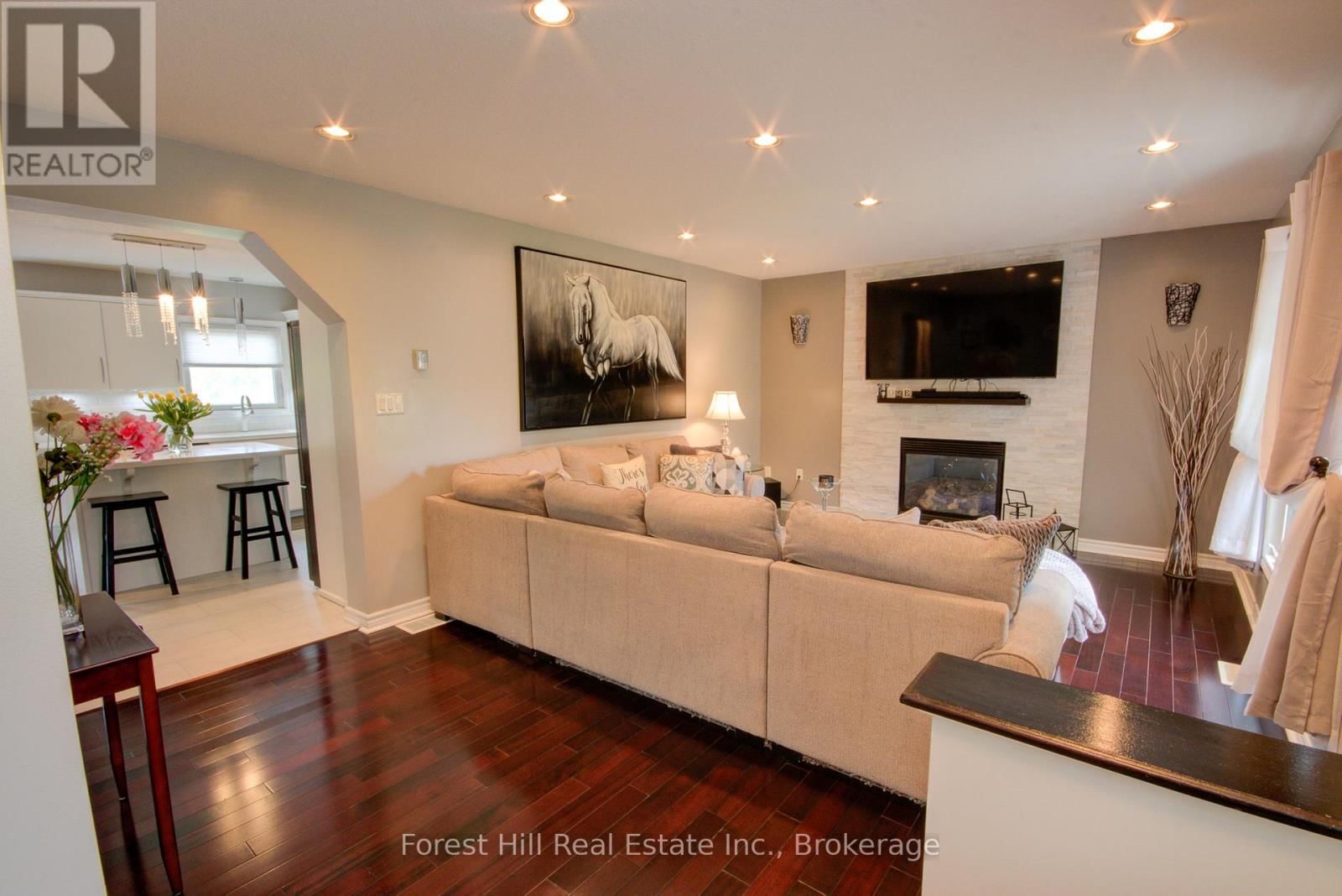 27 GREENGABLES DRIVE Image 4