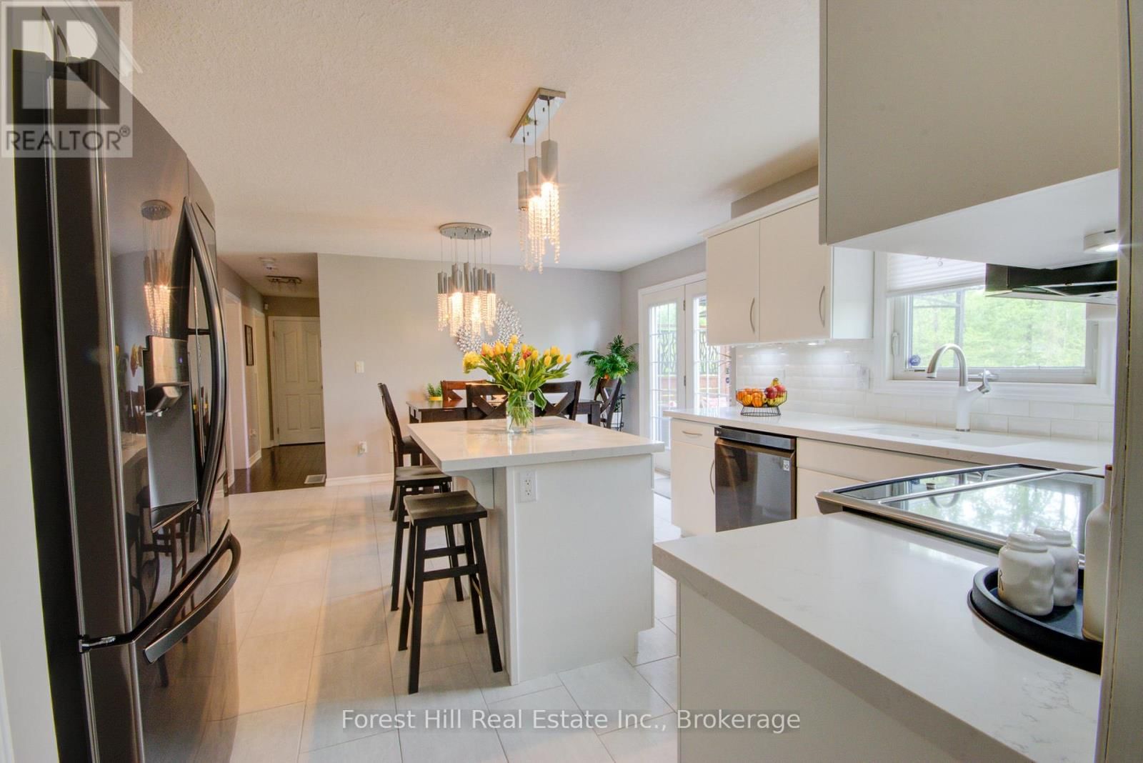 27 GREENGABLES DRIVE Image 9