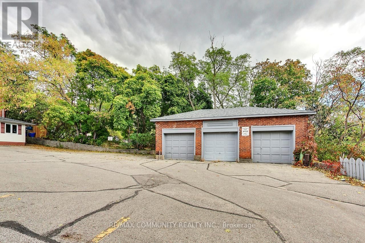 123 COLLIER STREET Image 14