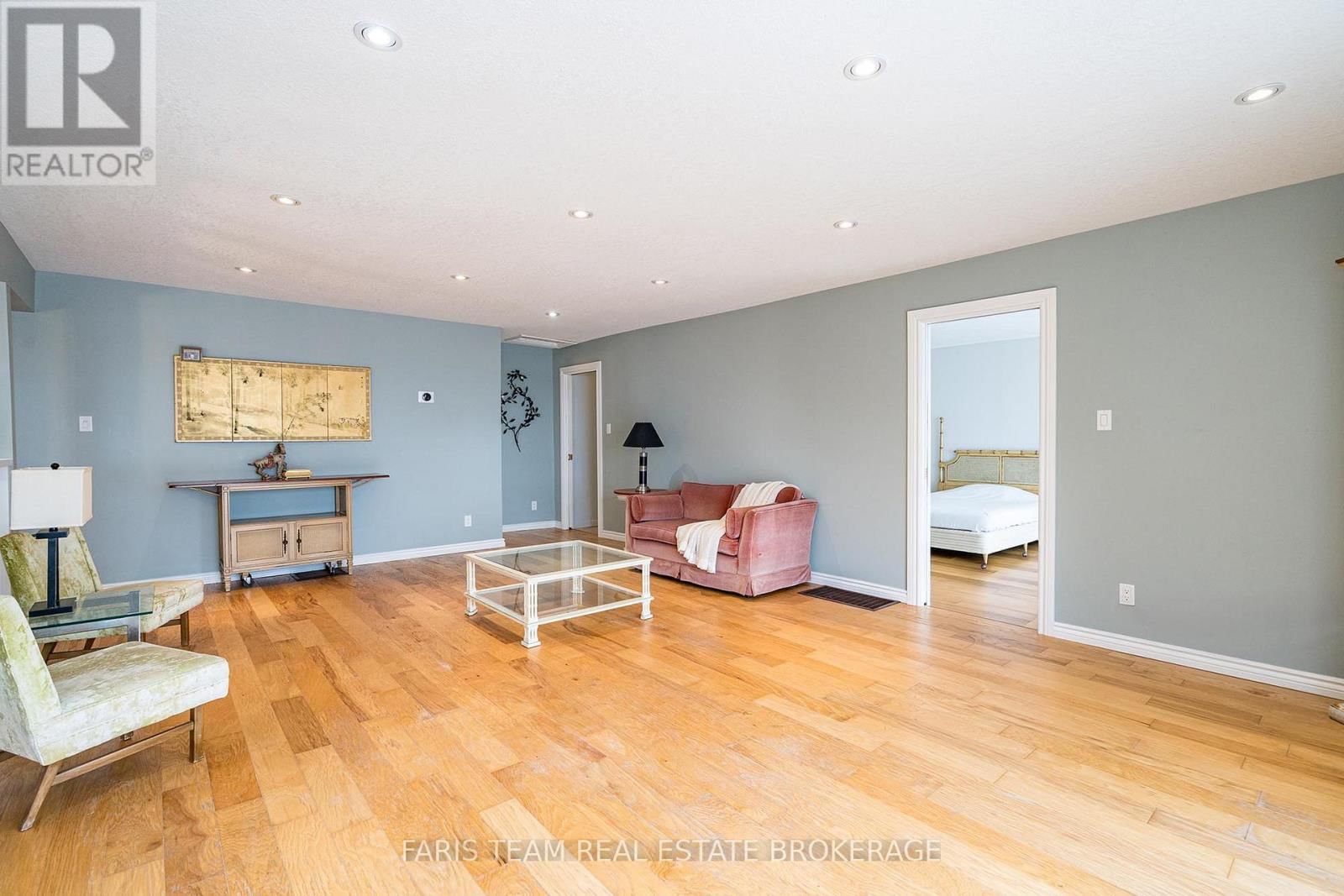 481 ISLANDVIEW LANE Image 12