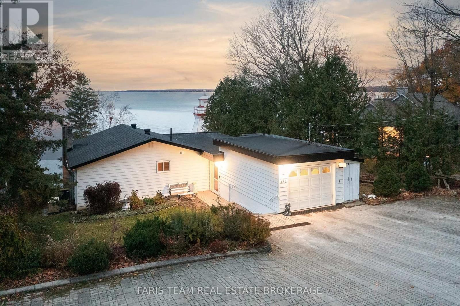 481 ISLANDVIEW LANE Image 2