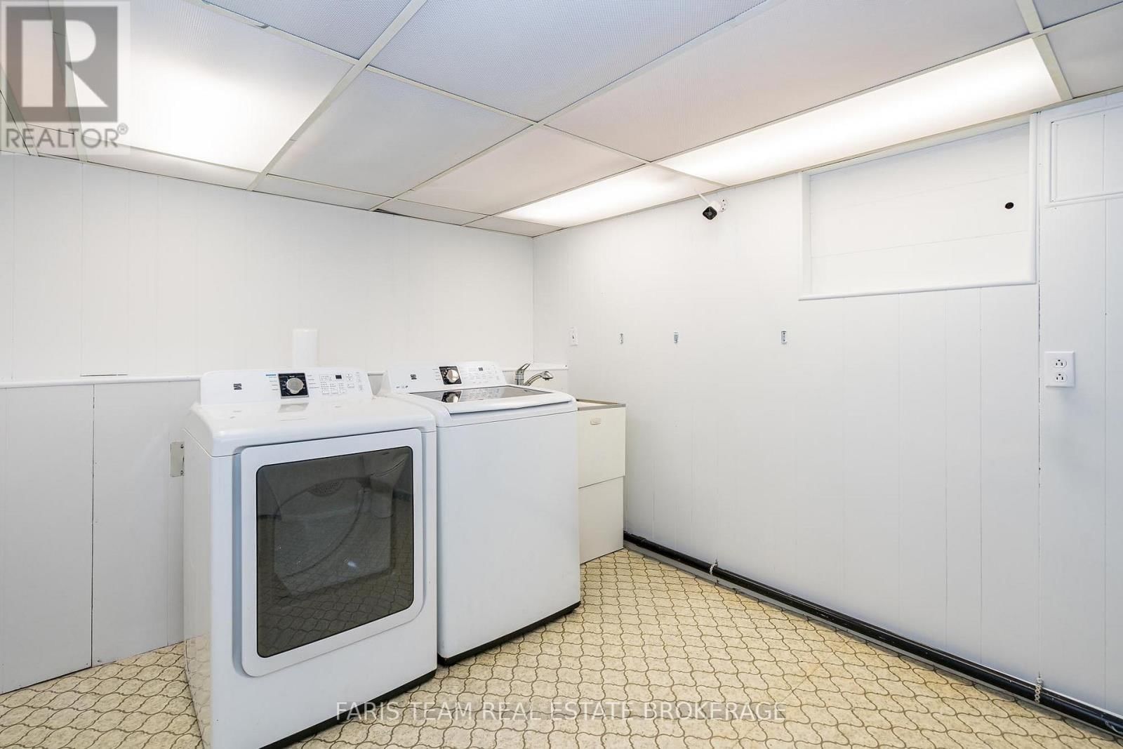 481 ISLANDVIEW LANE Image 30