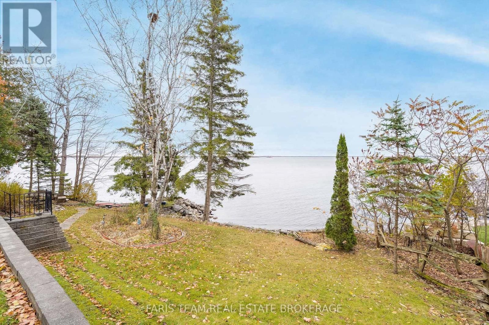 481 ISLANDVIEW LANE Image 32