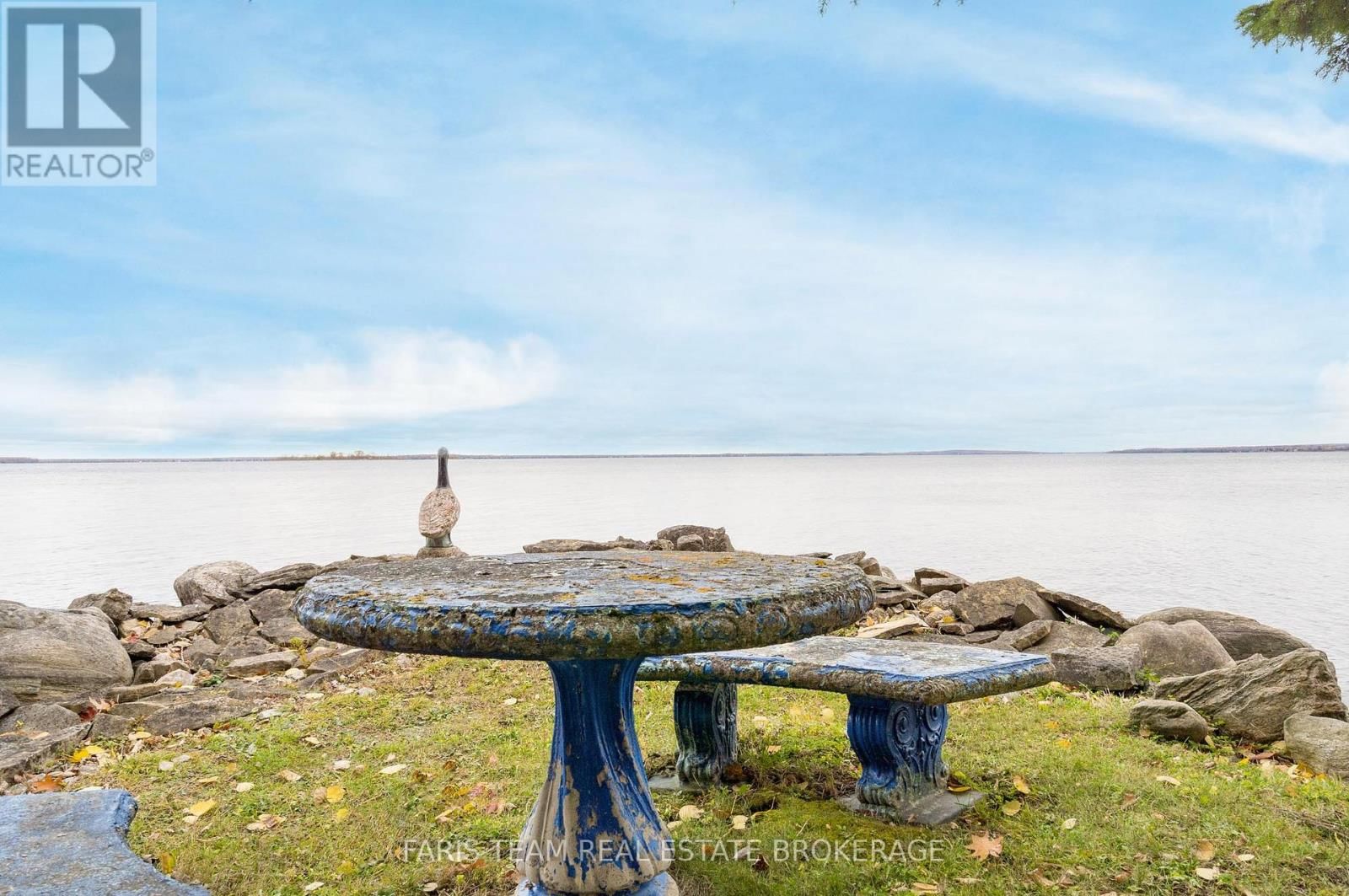 481 ISLANDVIEW LANE Image 35