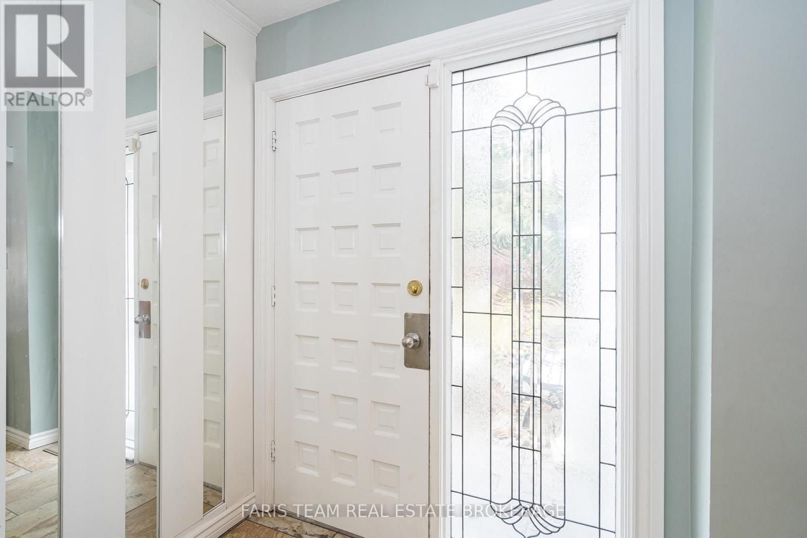 481 ISLANDVIEW LANE Image 6