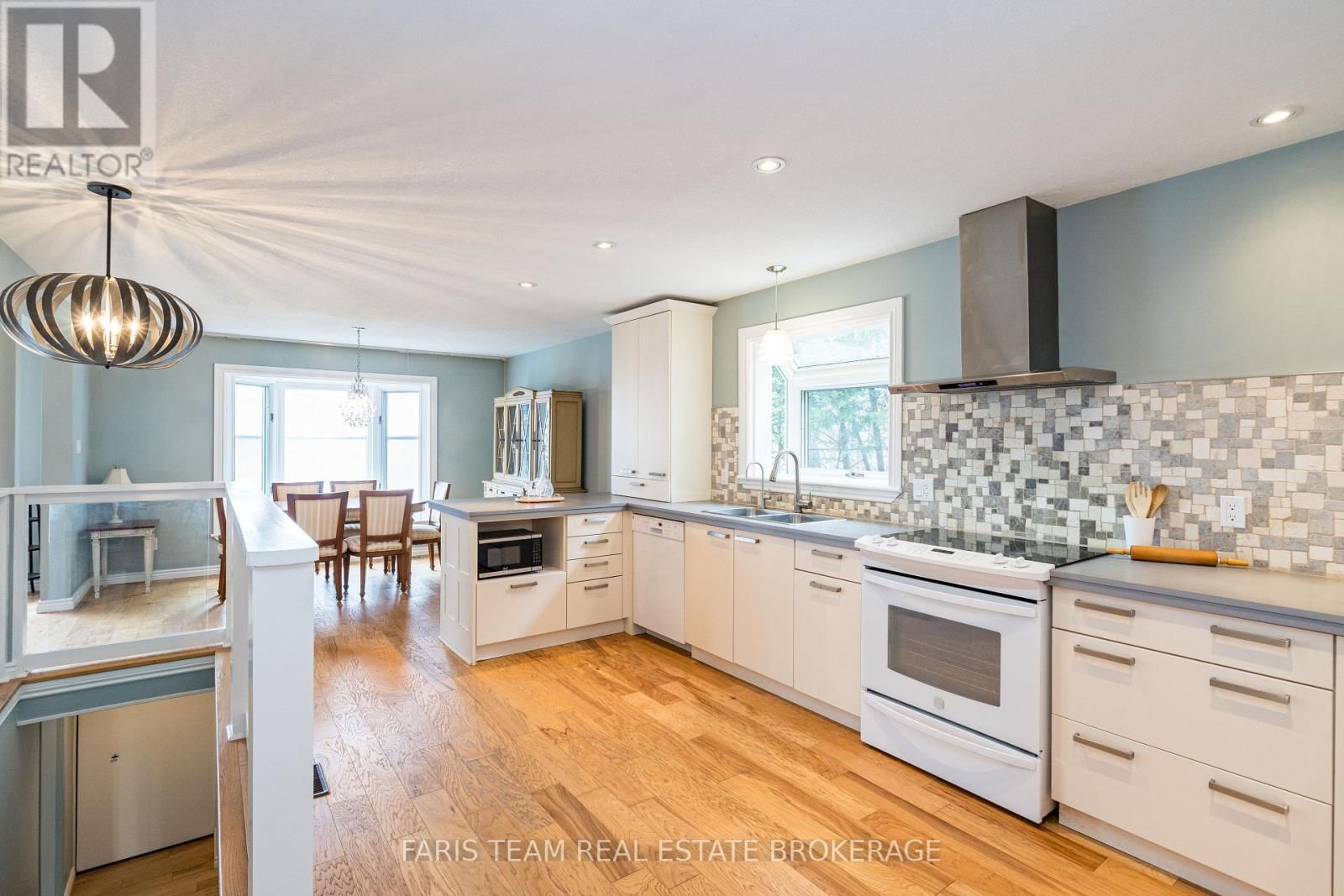 481 ISLANDVIEW LANE Image 7