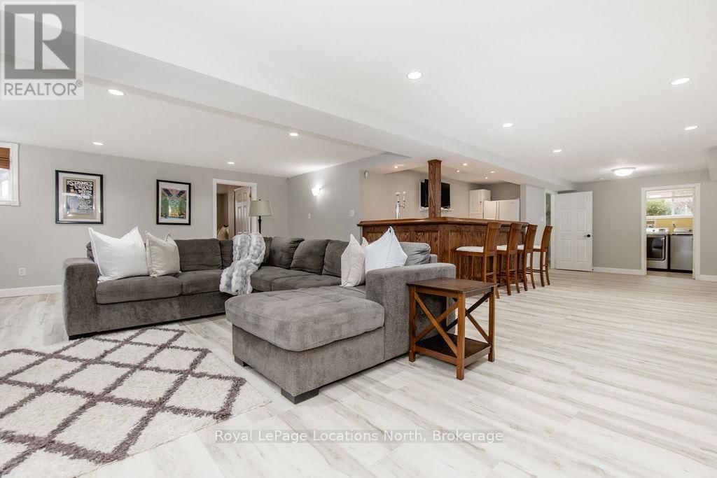 424 RAMBLEWOOD DRIVE Image 30