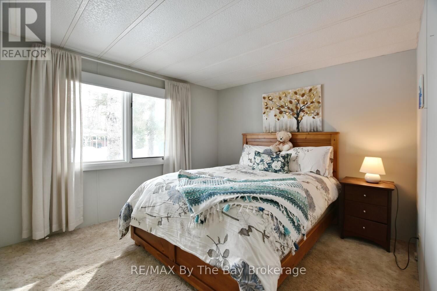 15 CARRUTHERS STREET SOUTH Image 15