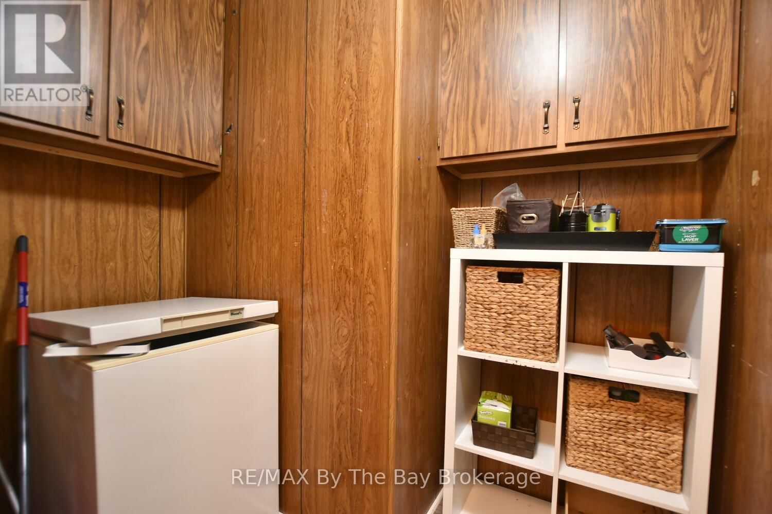 15 CARRUTHERS STREET SOUTH Image 18